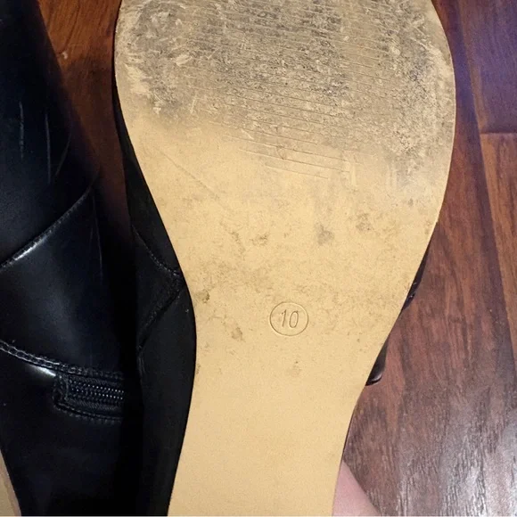 Black Peep-Toe Ankle heels - Picture 6 of 7